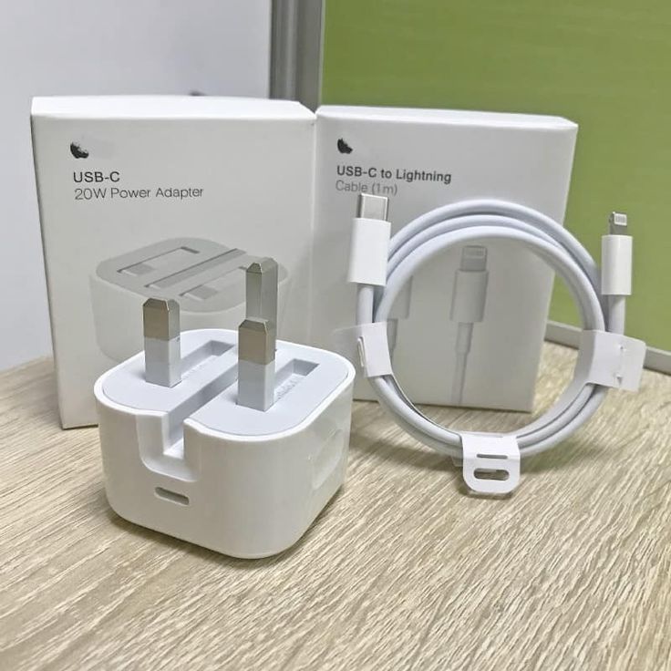 Apple 20W USB-C Power Adapter (3-pin UK plug version)